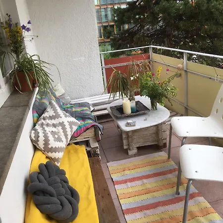 Check-in Central 4-bedroom 100m2 Штутгарт
