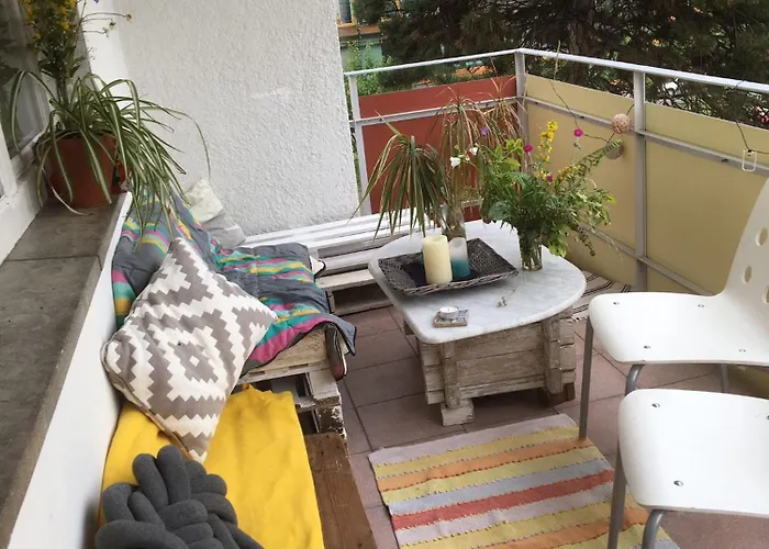 Check-in Central 4-bedroom 100m2 Stuttgart